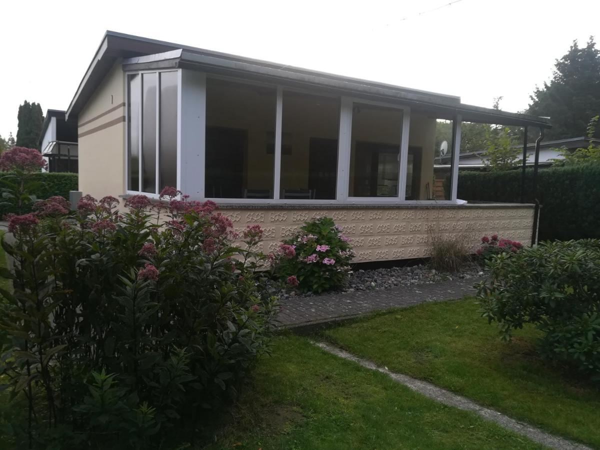 Ferienhaus Am Wald Loissin Luaran gambar